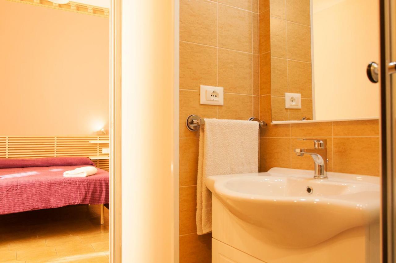 Rooms Palazzo Paladini レッチェ エクステリア 写真
